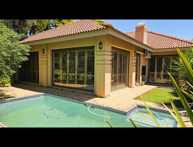 4 BEDROOM HOUSE FOR SALE IN PECANWOOD ESTATE